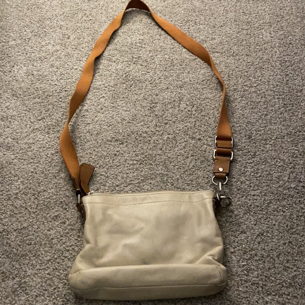 Coach Retro Vintage Crossbody Purse - Picture 3 of 5